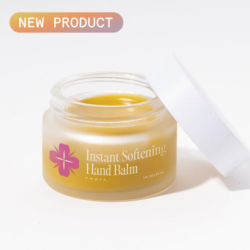 Frøya Organics Bálsamo de Manos Suavizante Inmediato en tarro de vidrio con tapa – vista frontal del bálsamo de manos orgánico